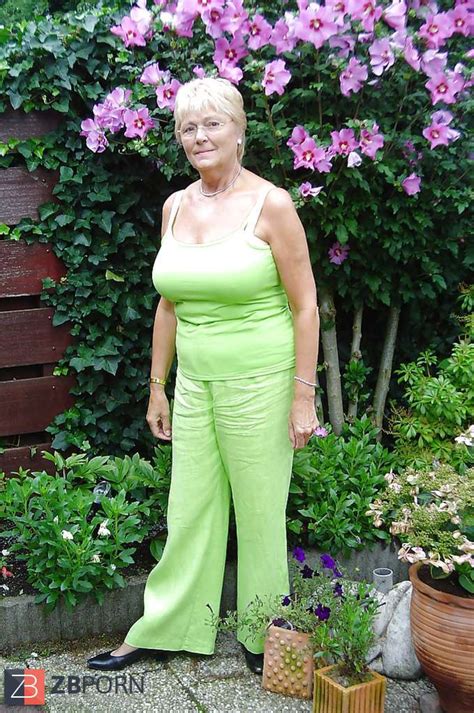 64 year old and British <b>granny</b> Sandie from OlderWomanFun. . Free naked granny mature women pictures